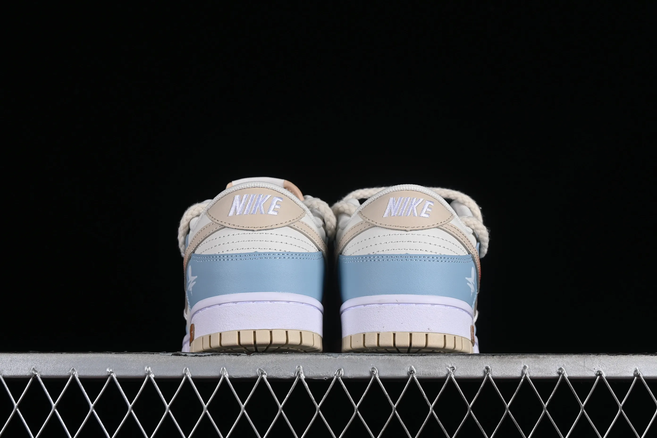 All Categories Nk SB Dunk Series Nk SB Dunk Low Low-top sneakers Nk Dunk Low Retro Coast Blue White Brown Street classic and versatile SB strap low-top casual sneakers DV0831-003